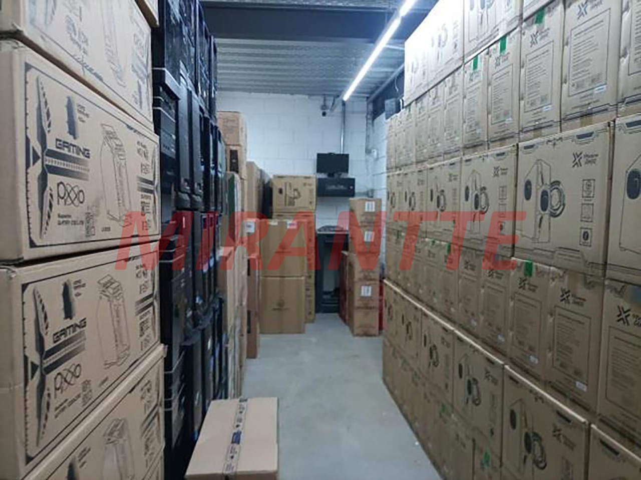 Comercial de 970m² em Casa Verde