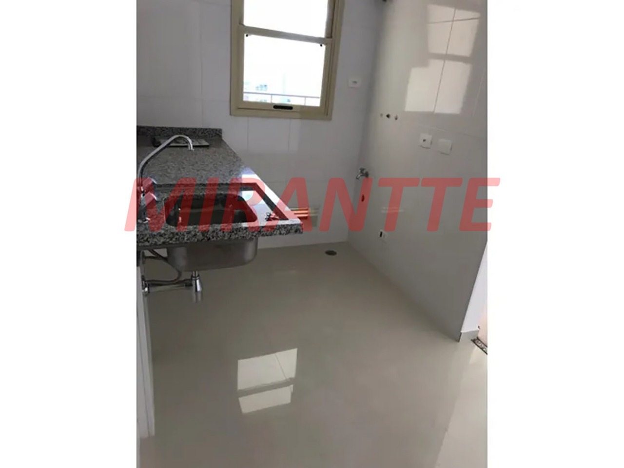 Apartamento de 76m² com 2 quartos em Santana