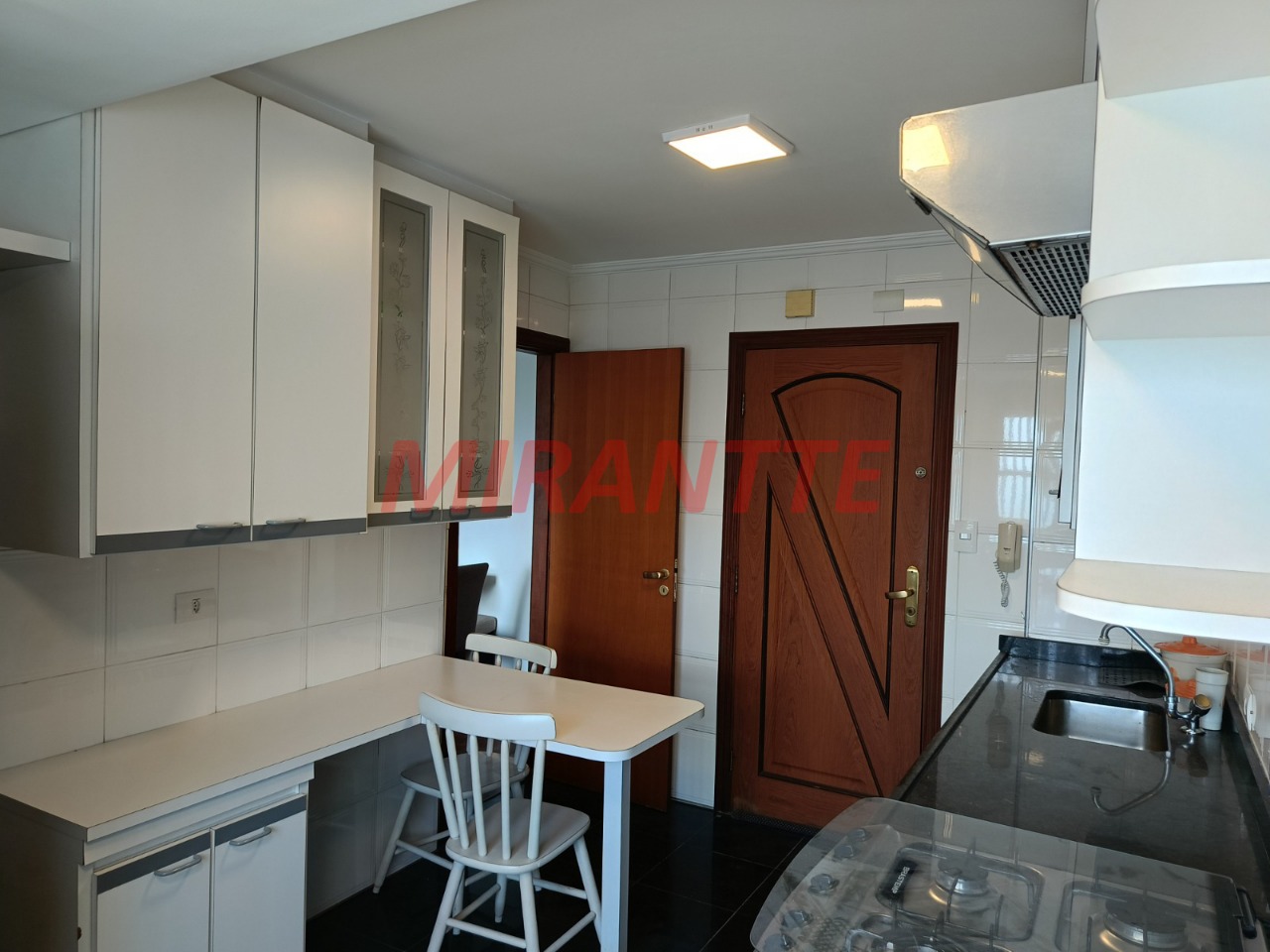 Apartamento de 80m² com 2 quartos em Santana