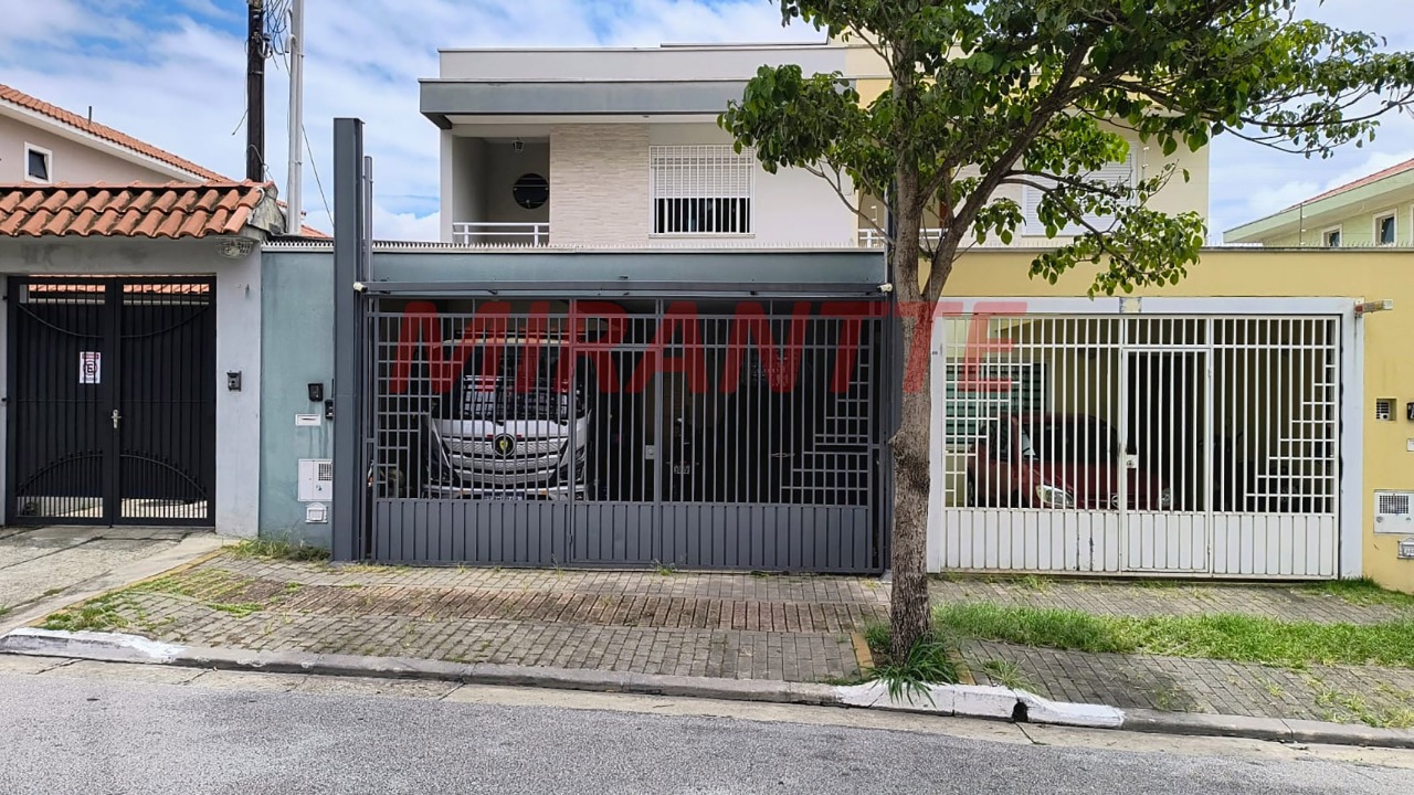 Sobrado de 192m² com 3 quartos em Parada Inglesa
