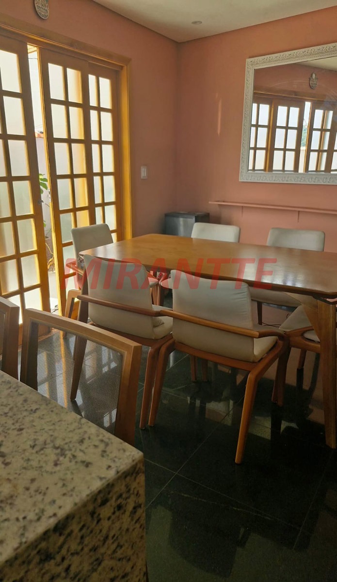 Sobrado de 143m² com 4 quartos em Tremembe