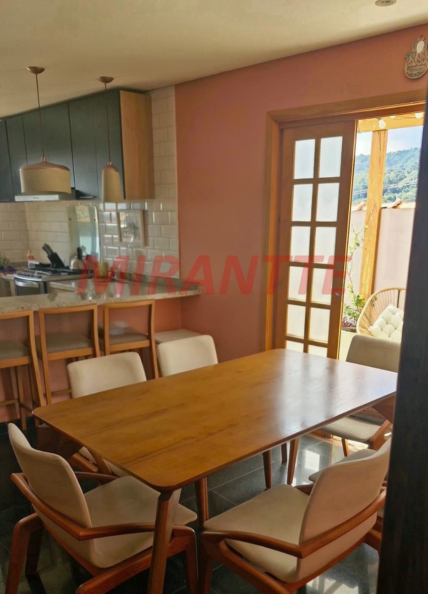 Sobrado de 143m² com 4 quartos em Tremembe