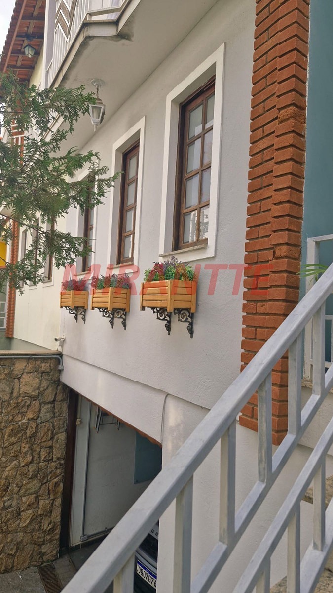 Sobrado de 143m² com 4 quartos em Tremembe