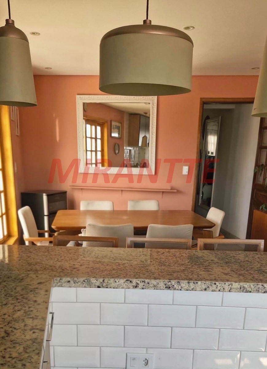 Sobrado de 143m² com 4 quartos em Tremembe