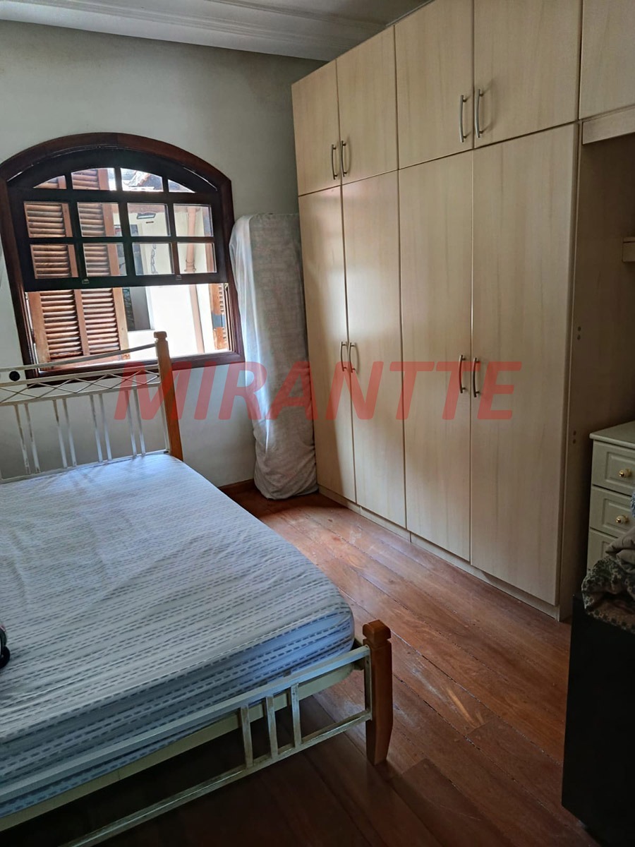 Sobrado de 151.28m² com 3 quartos em Vila Galvão