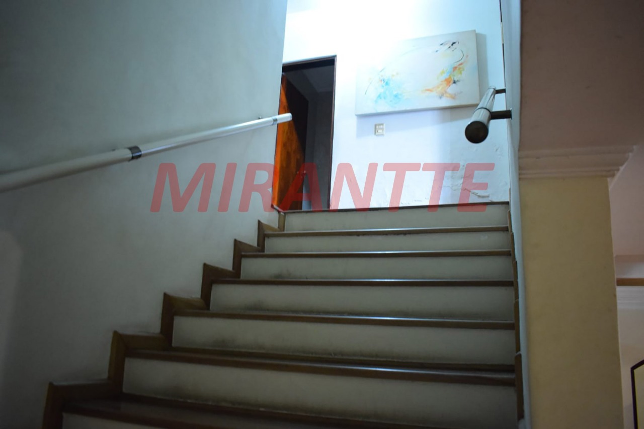 Sobrado de 151.28m² com 3 quartos em Vila Galvão