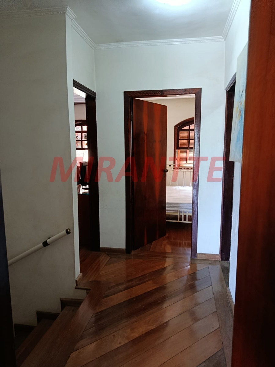 Sobrado de 151.28m² com 3 quartos em Vila Galvão
