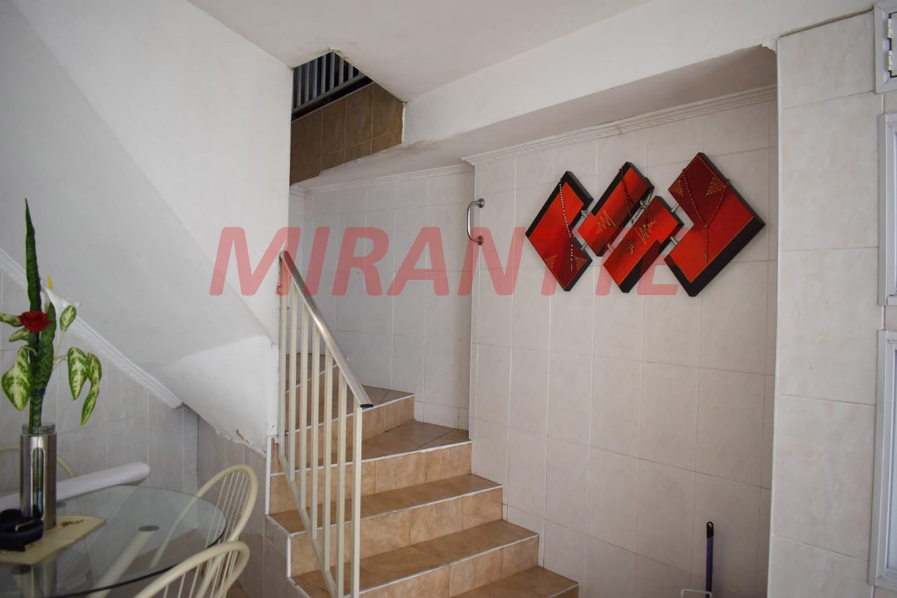 Sobrado de 151.28m² com 3 quartos em Vila Galvão