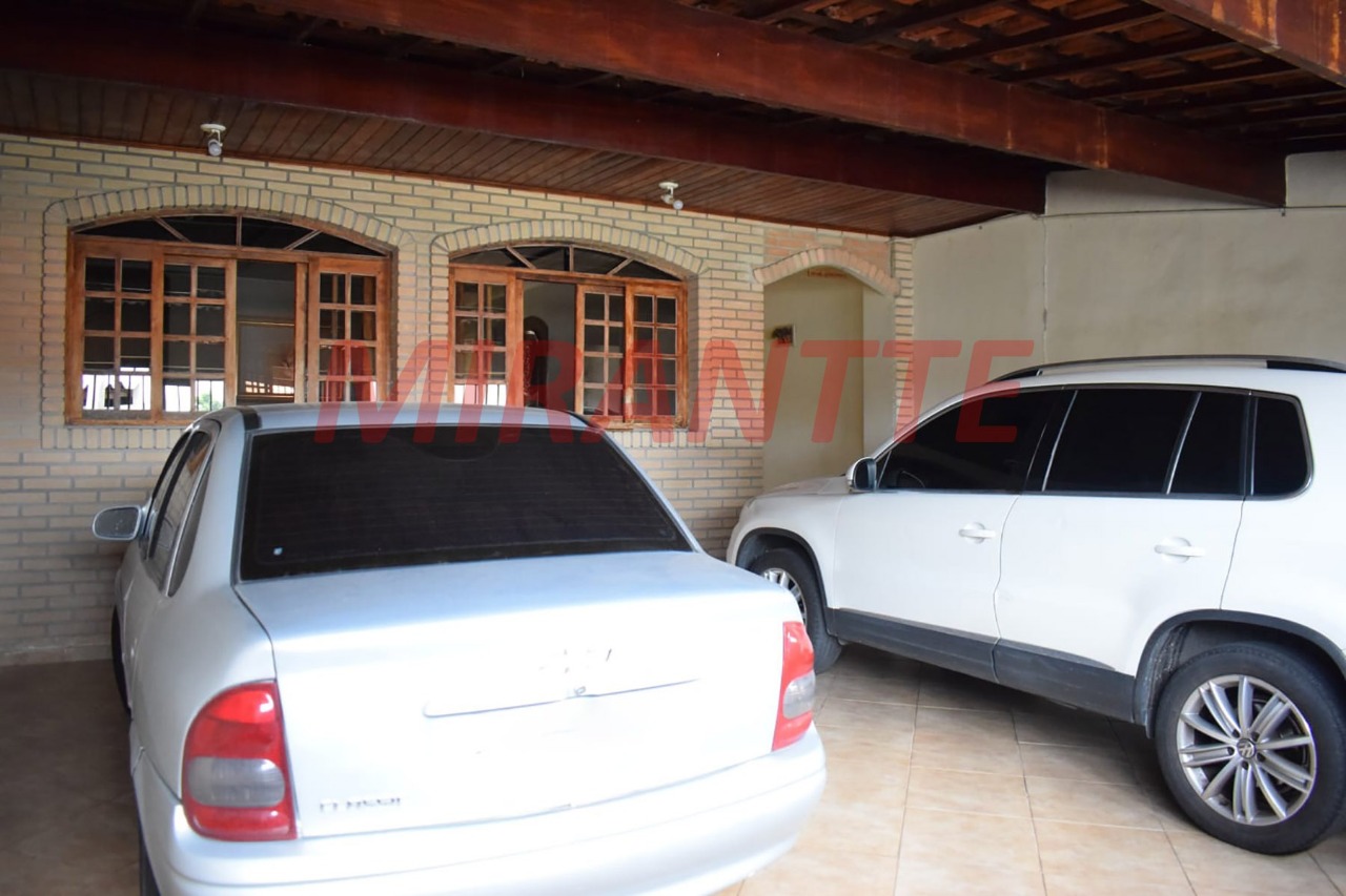 Sobrado de 151.28m² com 3 quartos em Vila Galvão