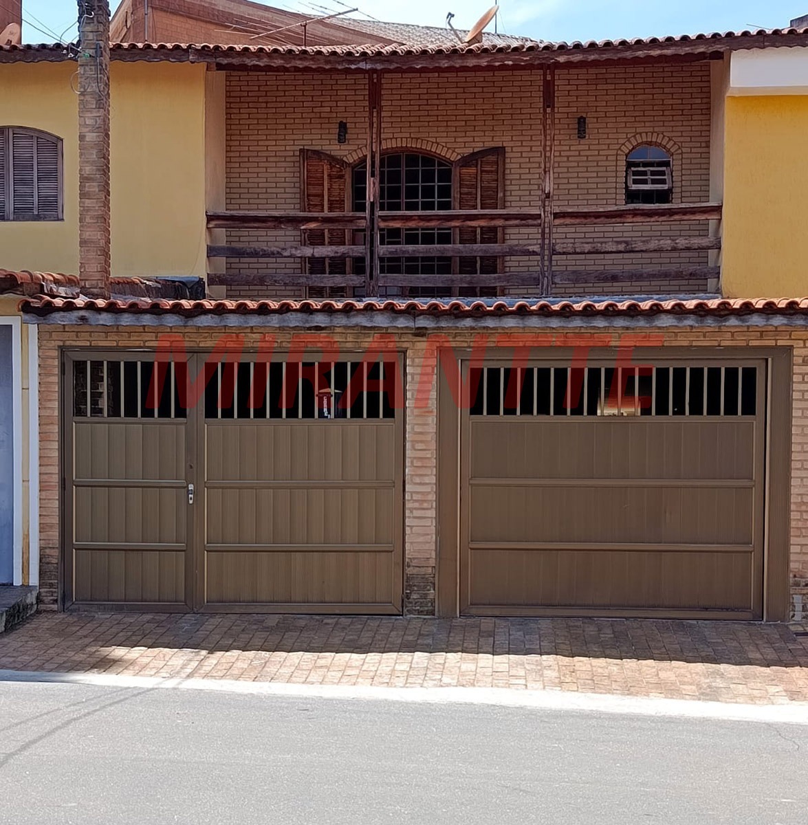 Sobrado de 151.28m² com 3 quartos em Vila Galvão