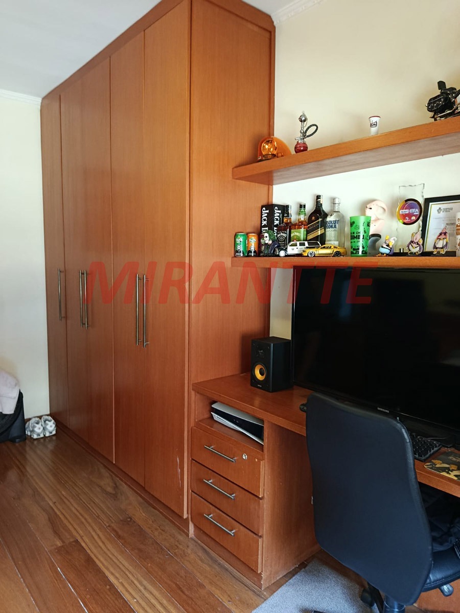 Sobrado de 151.28m² com 3 quartos em Vila Galvão