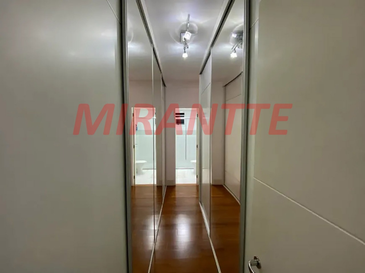 Apartamento de 142m² com 3 quartos em Santana