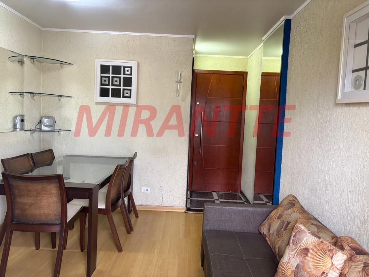 Apartamento de 52m² com 2 quartos em Vila Mazzei