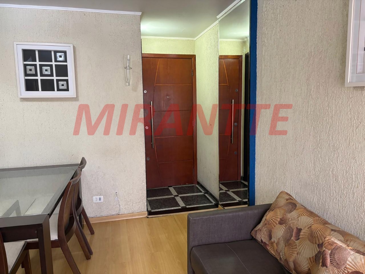 Apartamento de 52m² com 2 quartos em Vila Mazzei