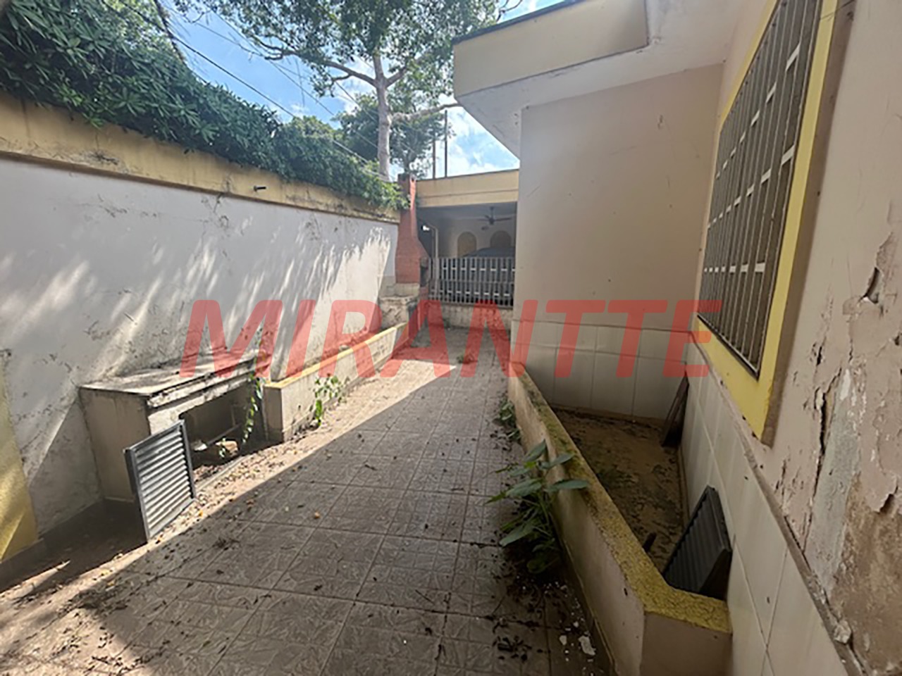 Casa terrea de 146m² com 2 quartos em Água Fria
