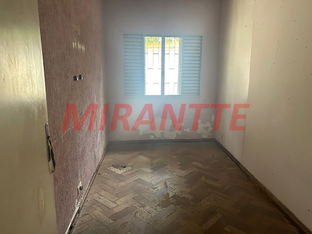 Casa terrea de 146m² com 2 quartos em Água Fria