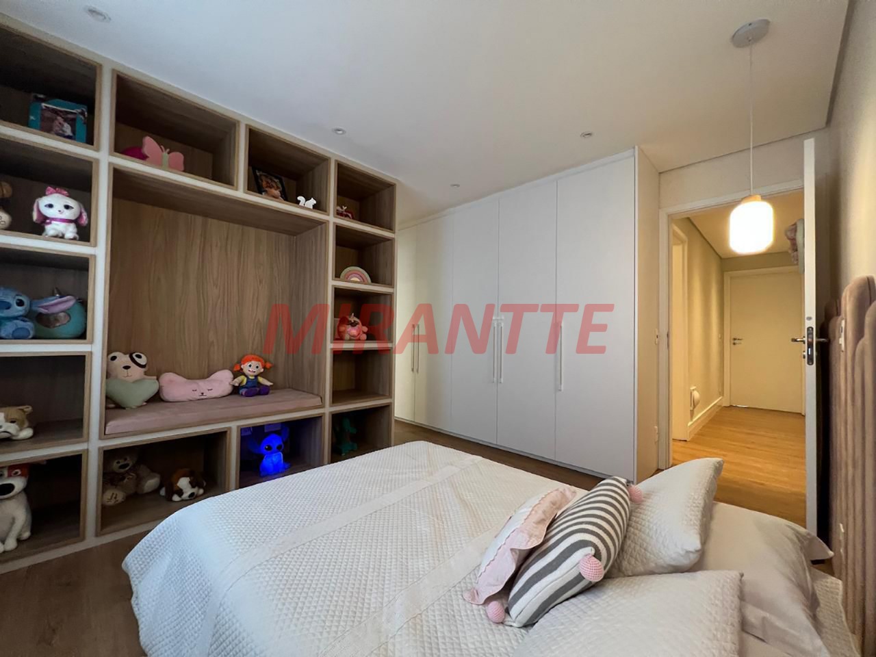 Apartamento de 335m² com 4 quartos em Santana