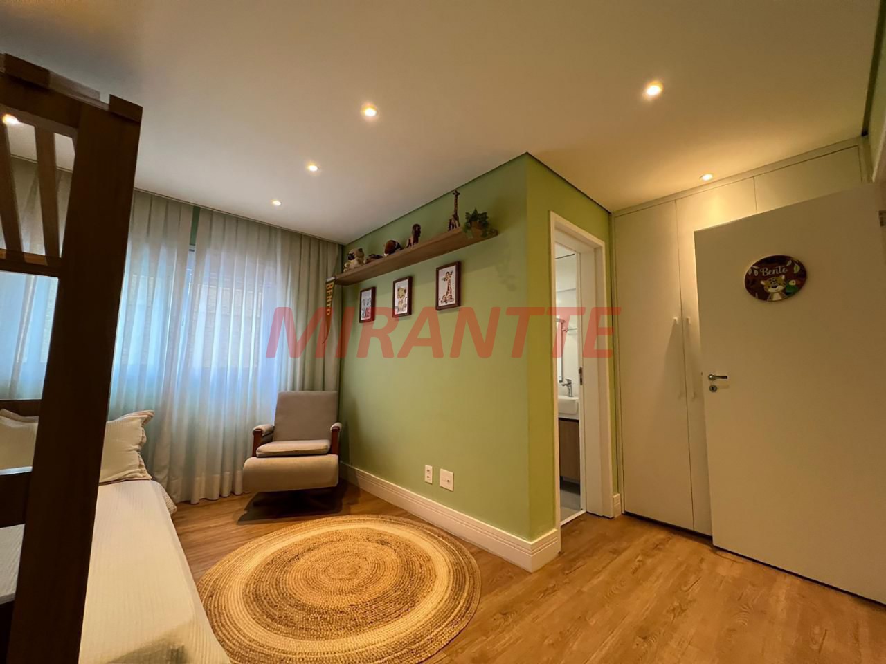 Apartamento de 335m² com 4 quartos em Santana