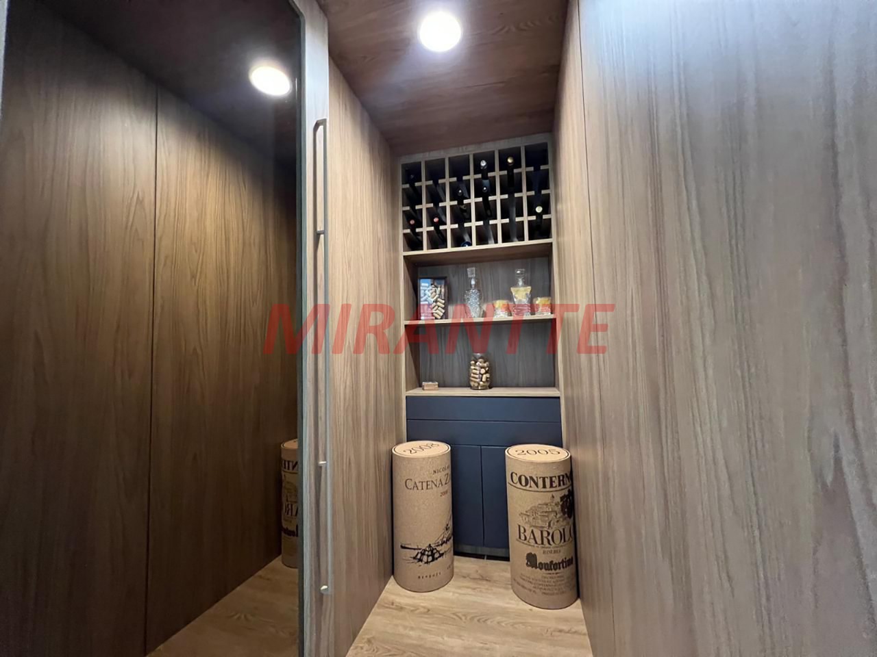Apartamento de 335m² com 4 quartos em Santana