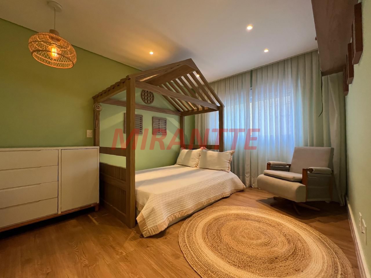 Apartamento de 335m² com 4 quartos em Santana