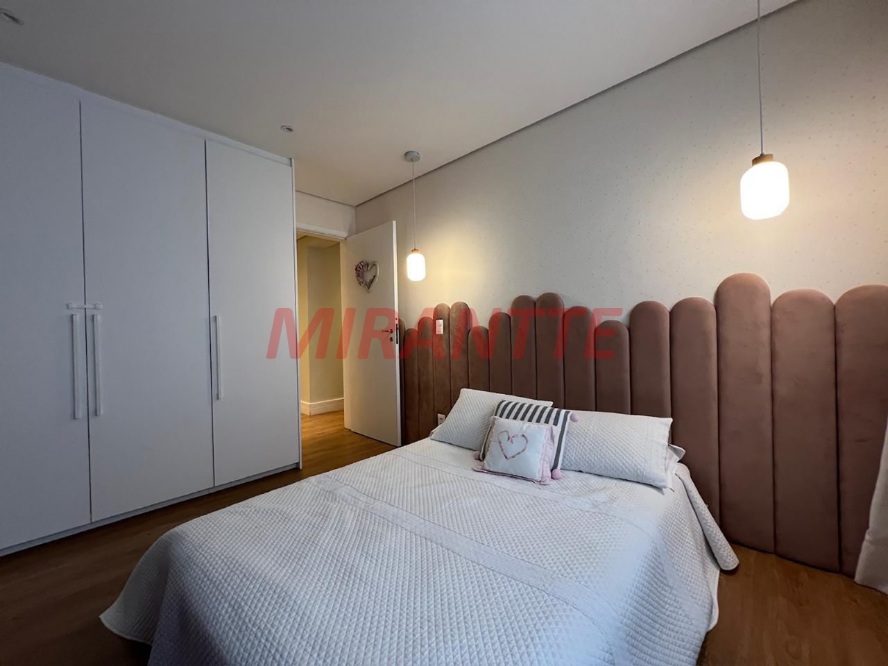Apartamento de 335m² com 4 quartos em Santana