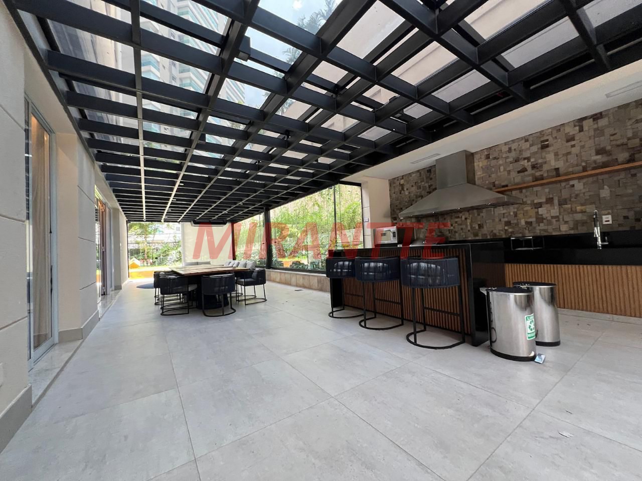 Apartamento de 335m² com 4 quartos em Santana