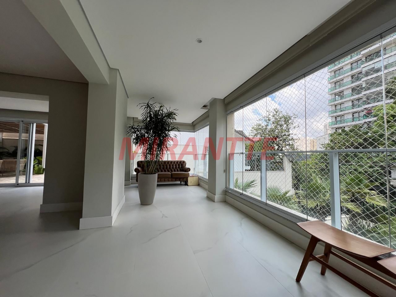 Apartamento de 335m² com 4 quartos em Santana
