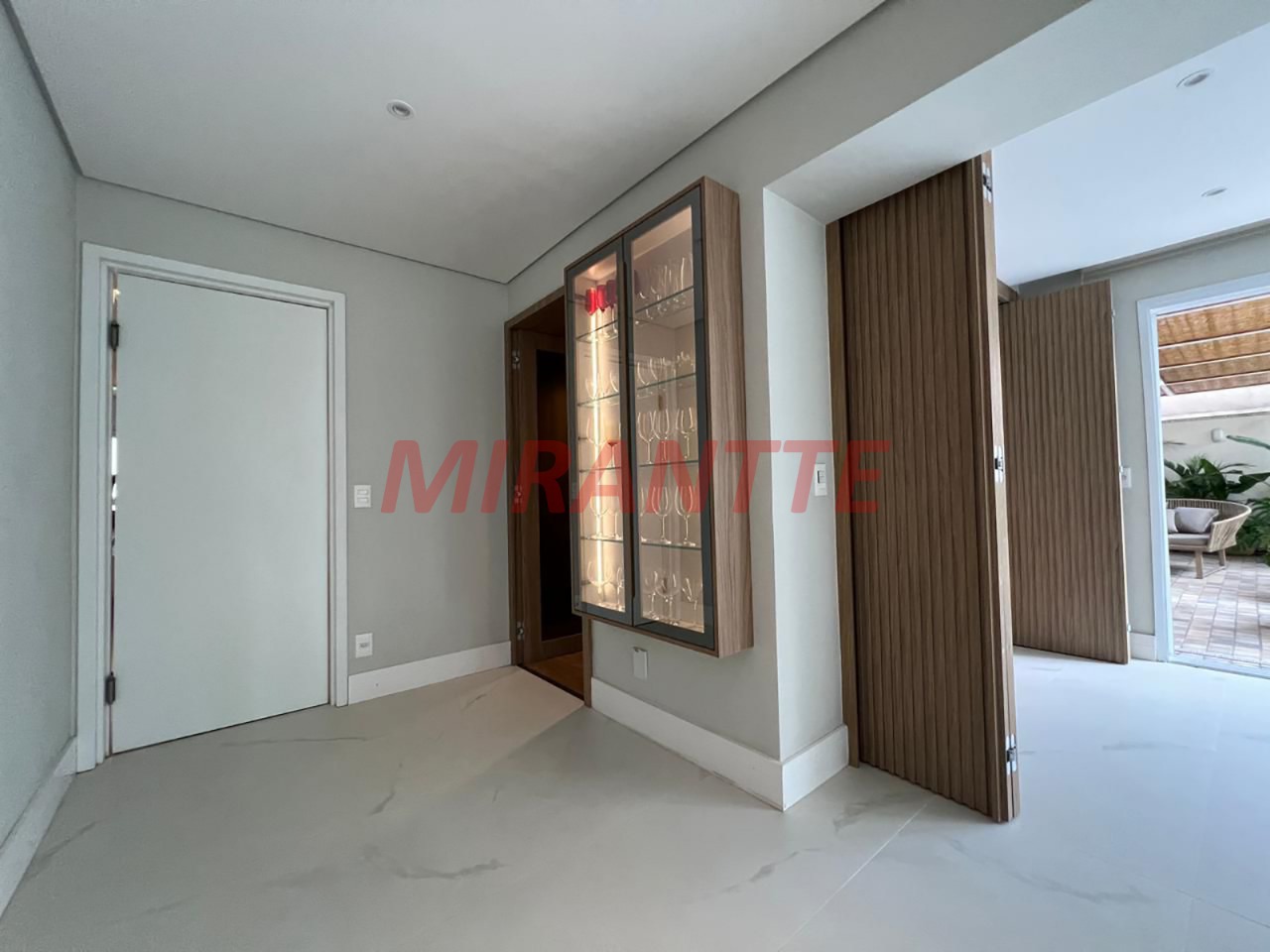 Apartamento de 335m² com 4 quartos em Santana