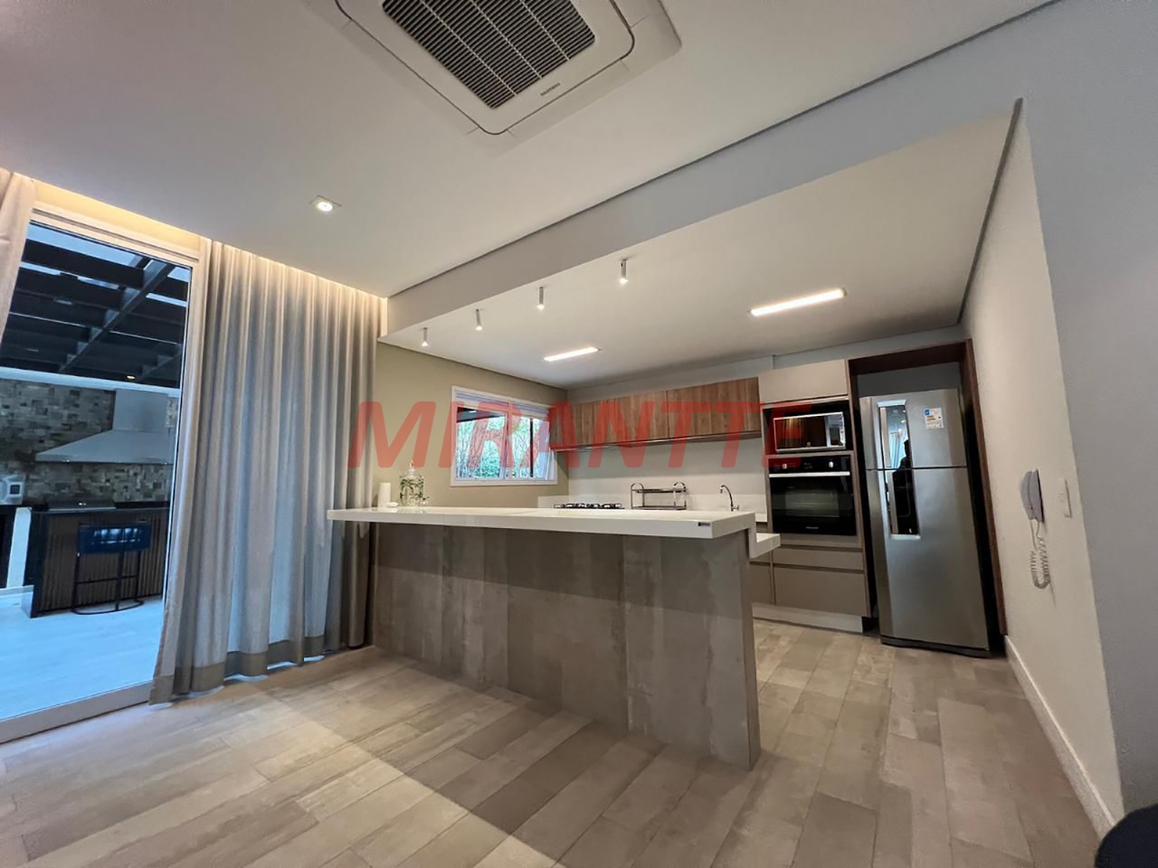 Apartamento de 335m² com 4 quartos em Santana