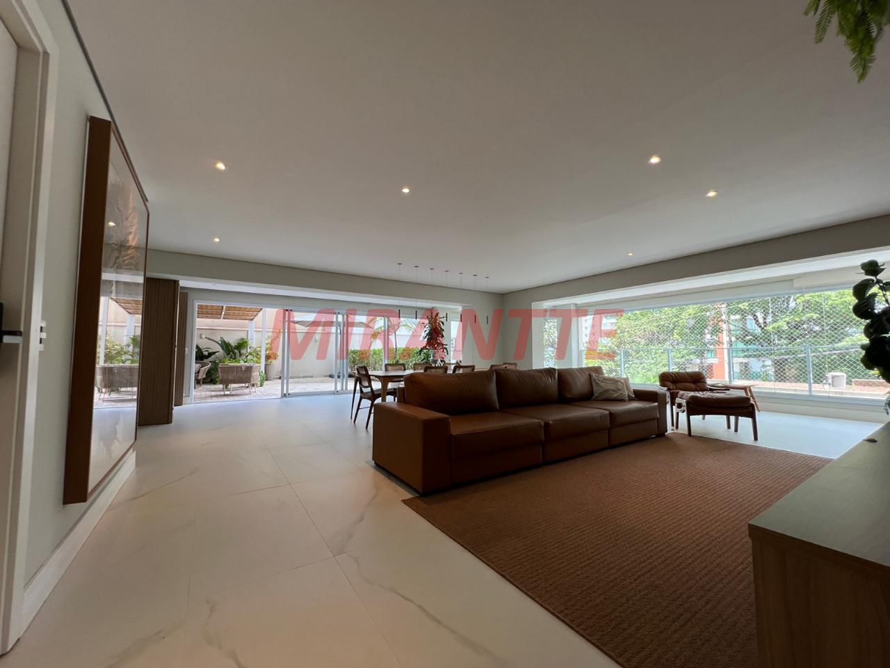 Apartamento de 335m² com 4 quartos em Santana