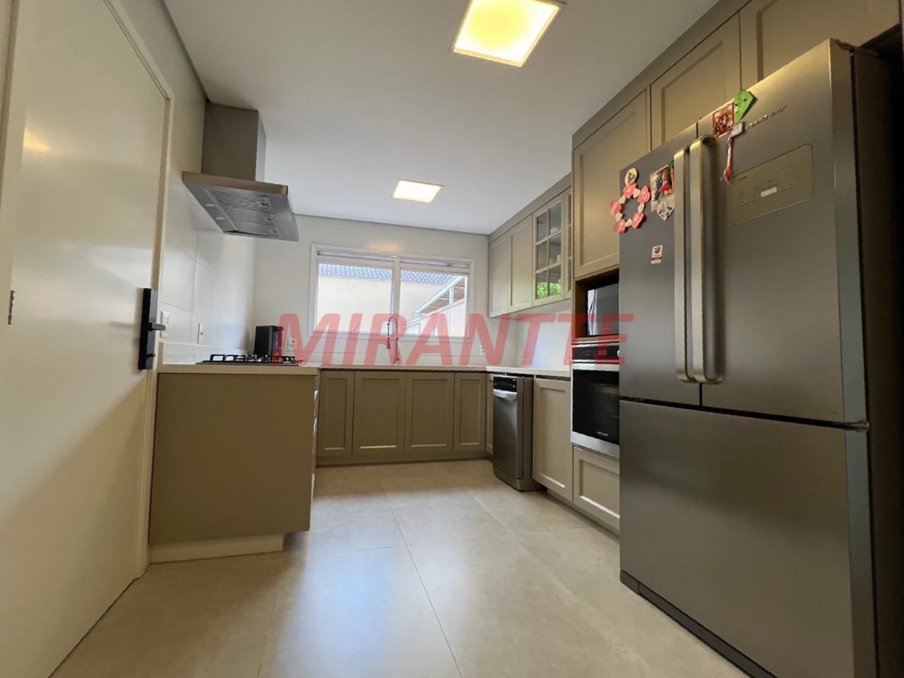 Apartamento de 335m² com 4 quartos em Santana