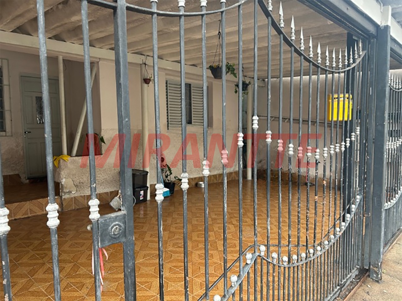 Casa terrea de 240m² com 2 quartos em Parque Peruche