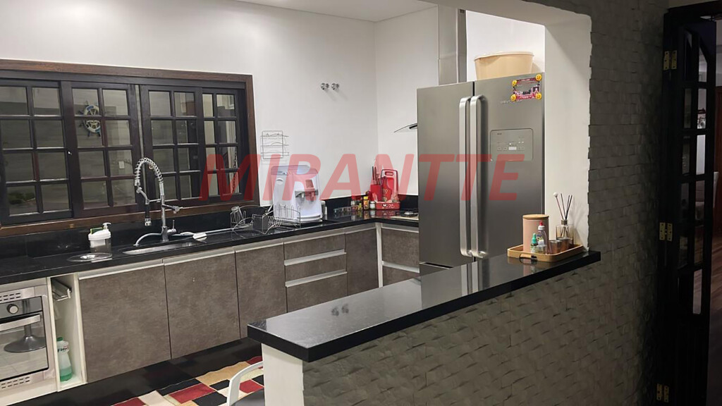 Casa terrea de 400m² com 3 quartos em Jardim Itaguaçu