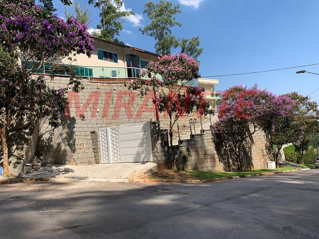 Casa terrea de 400m² com 3 quartos em Jardim Itaguaçu