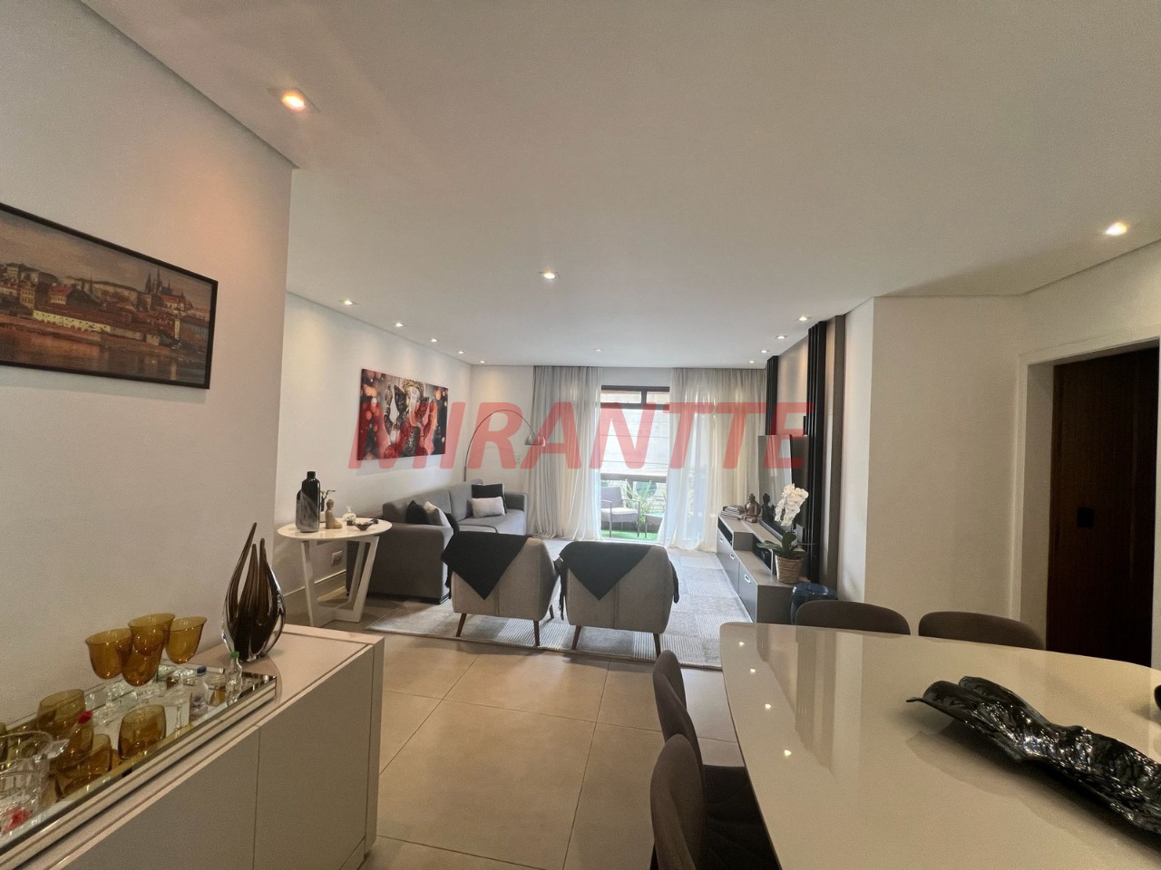 Apartamento de 136m² com 4 quartos em Santana