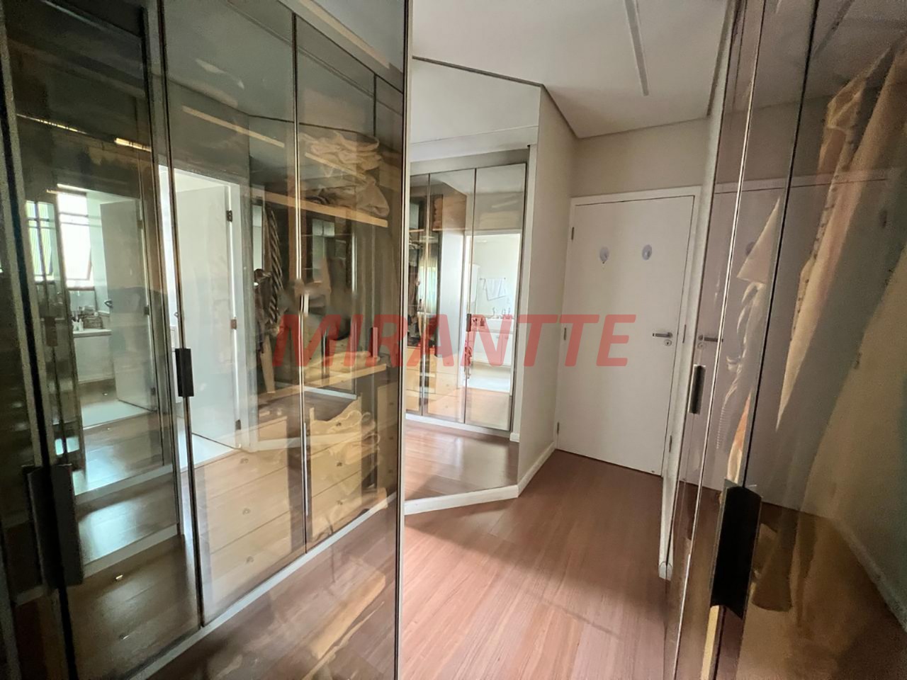 Apartamento de 136m² com 4 quartos em Santana