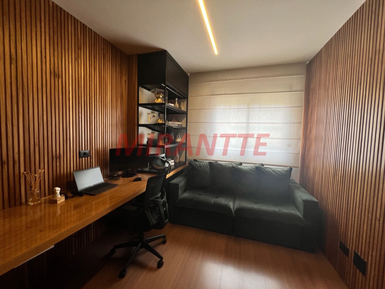 Apartamento de 136m² com 4 quartos em Santana