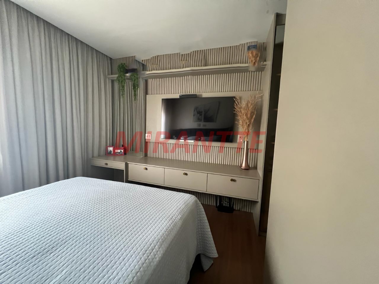 Apartamento de 136m² com 4 quartos em Santana