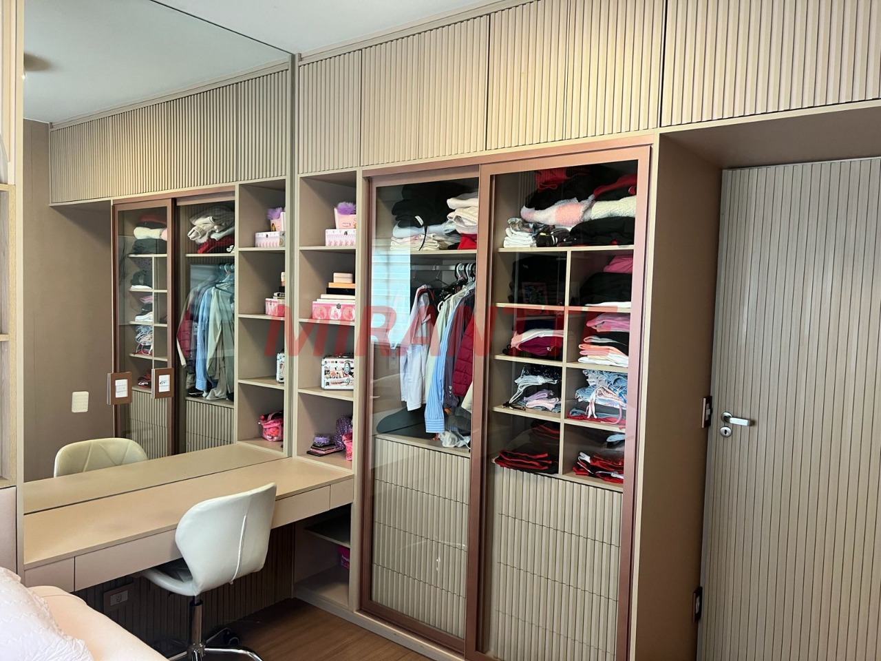 Apartamento de 136m² com 4 quartos em Santana