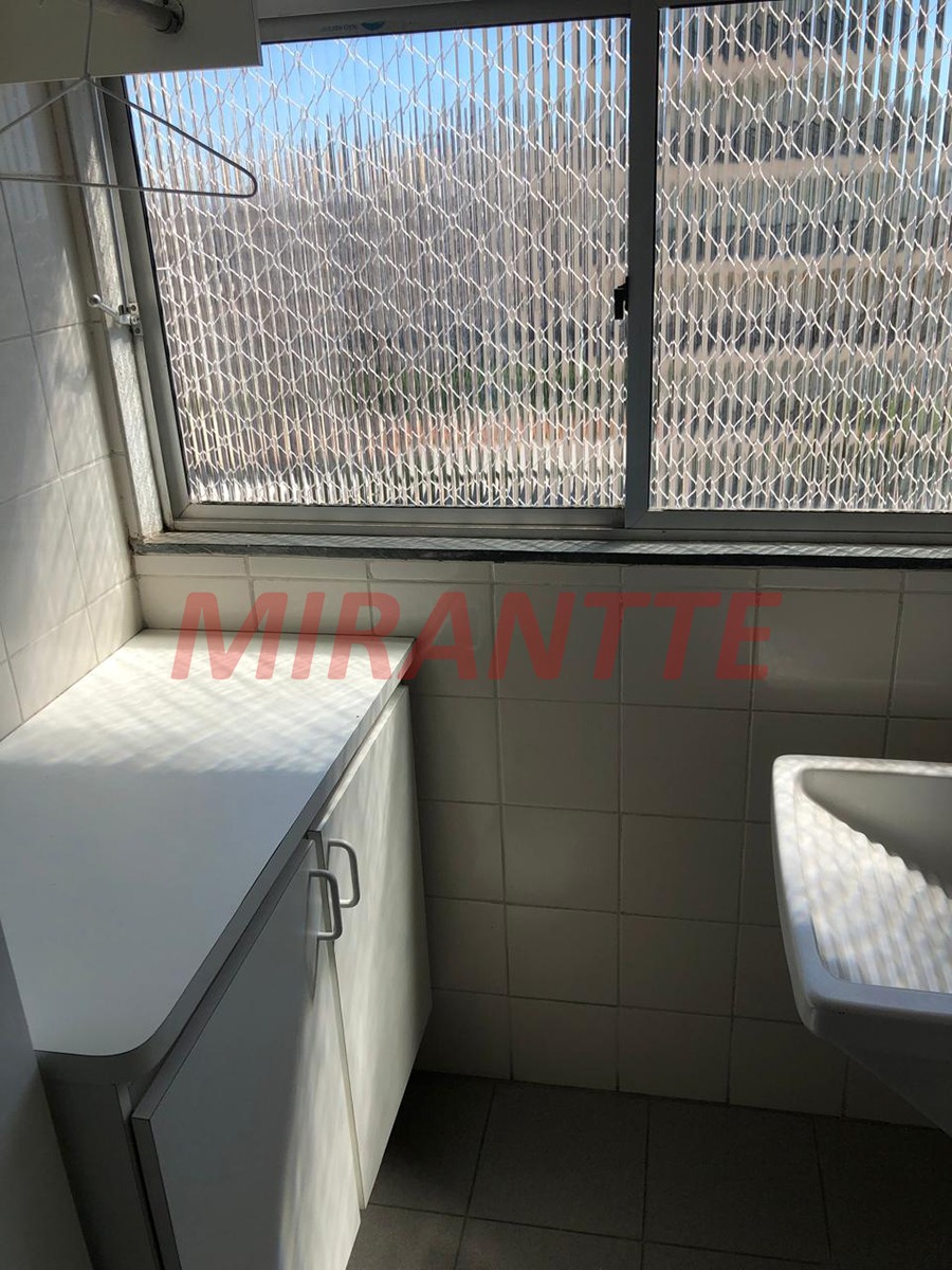 Apartamento de 60m² com 2 quartos em Santa Teresinha