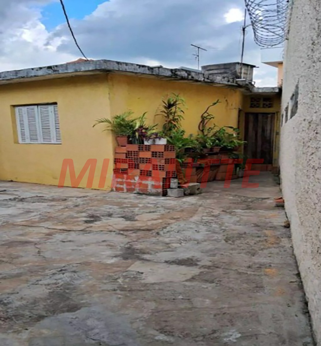 Casa terrea de 105m² com 3 quartos em Vila Nova Carolina