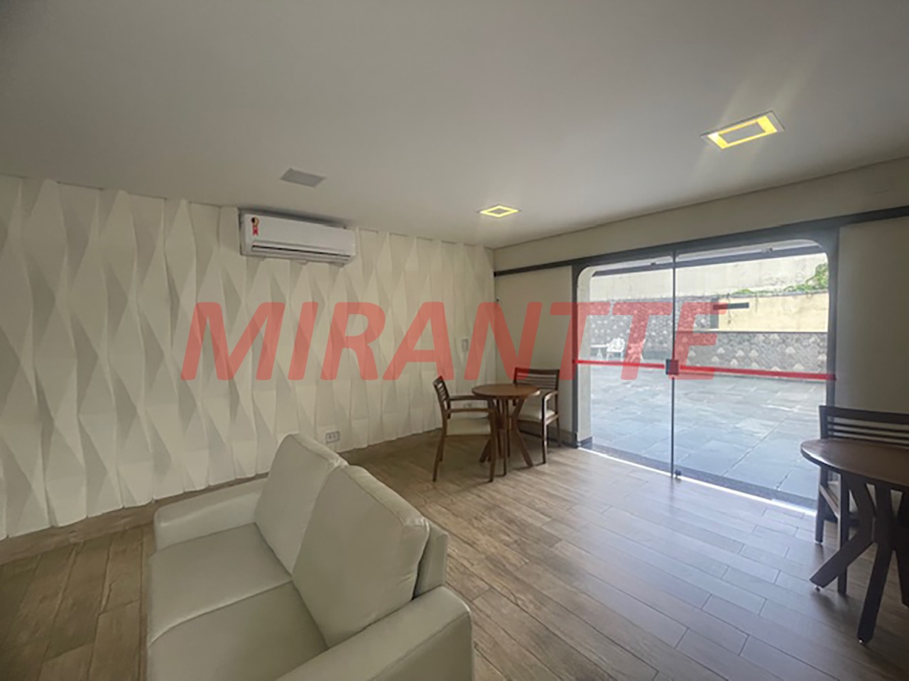 Apartamento de 122m² com 3 quartos em Santana