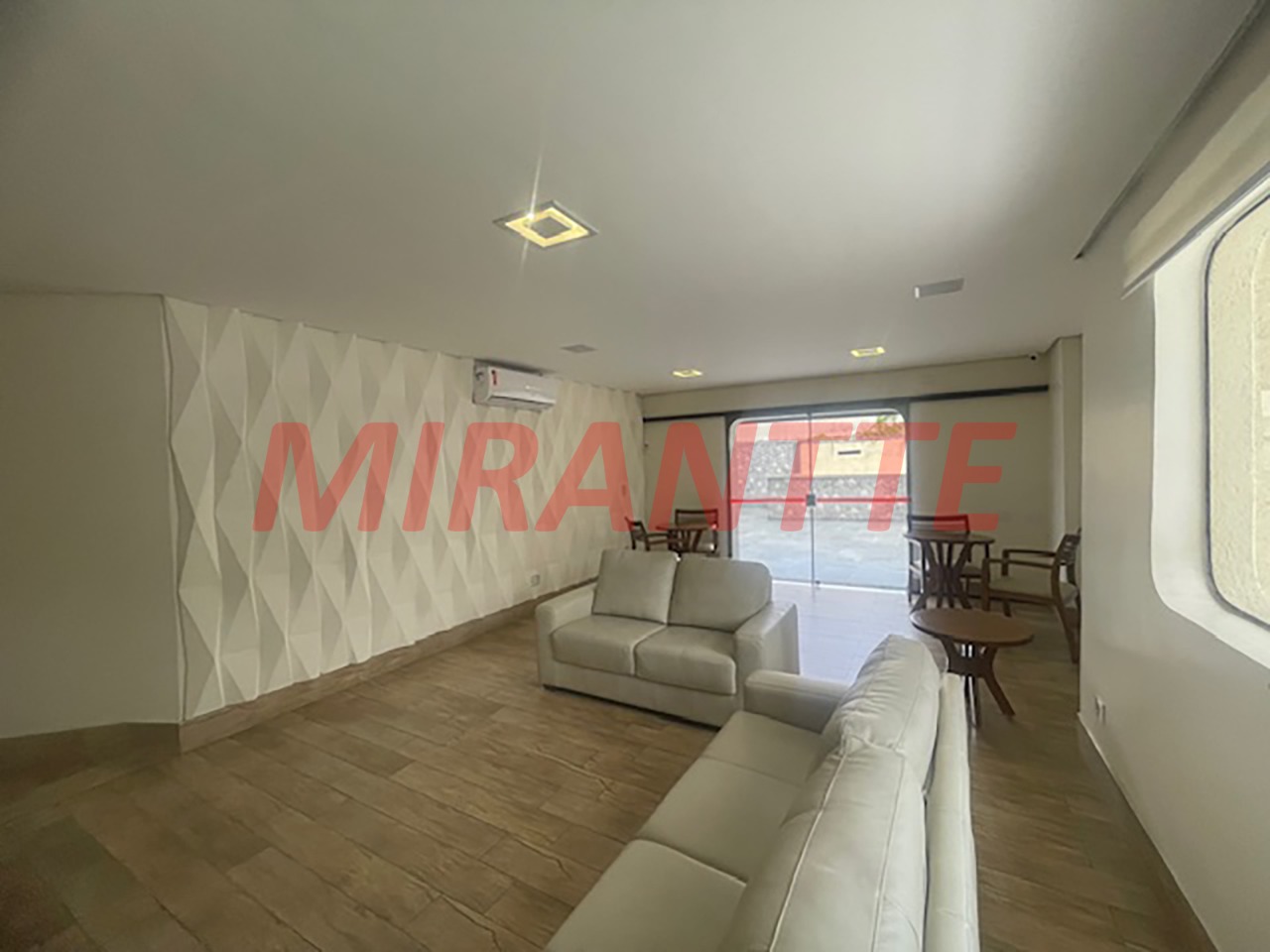 Apartamento de 122m² com 3 quartos em Santana