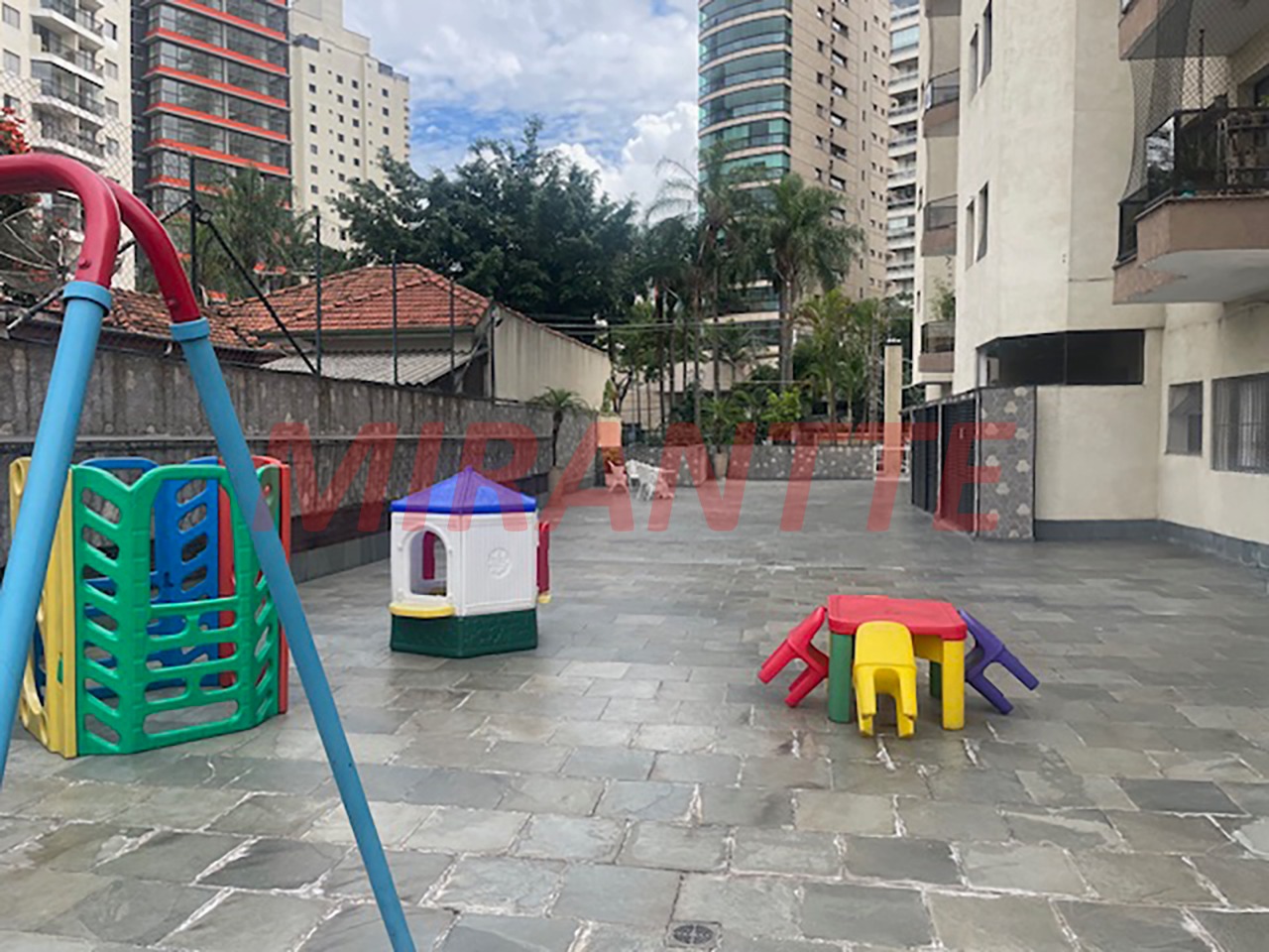 Apartamento de 122m² com 3 quartos em Santana