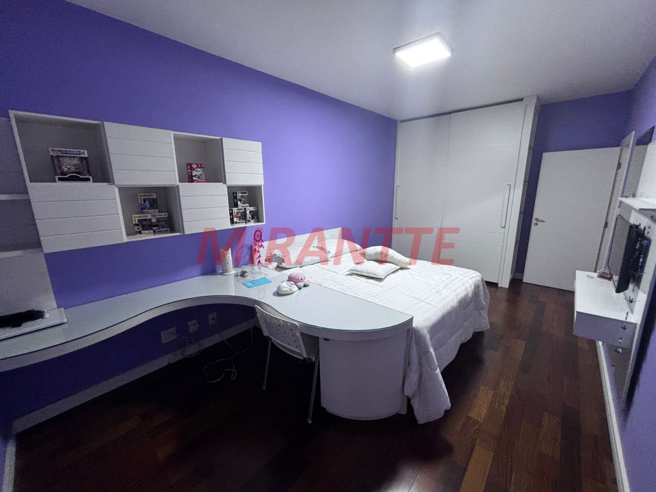 Sobrado de 300m² com 4 quartos em Jardim Paraiso