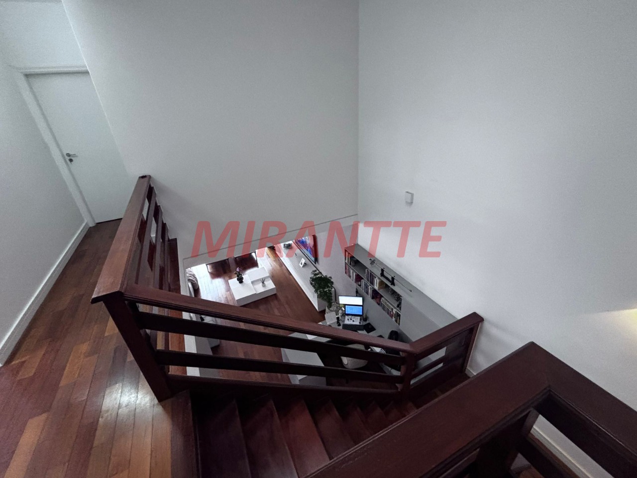 Sobrado de 300m² com 4 quartos em Jardim Paraiso