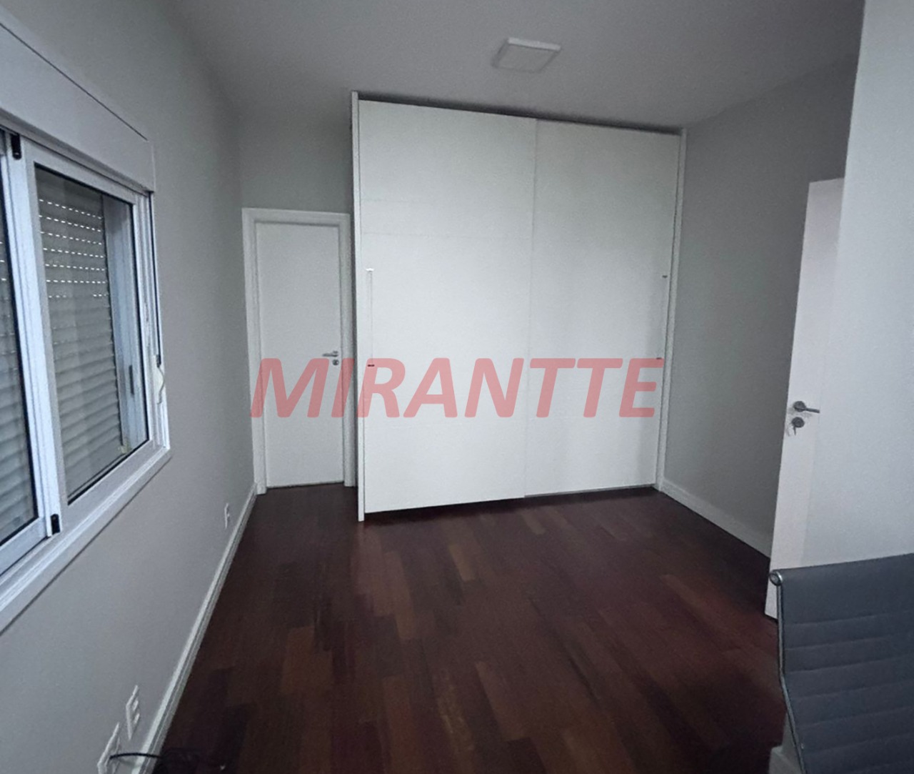 Sobrado de 300m² com 4 quartos em Jardim Paraiso