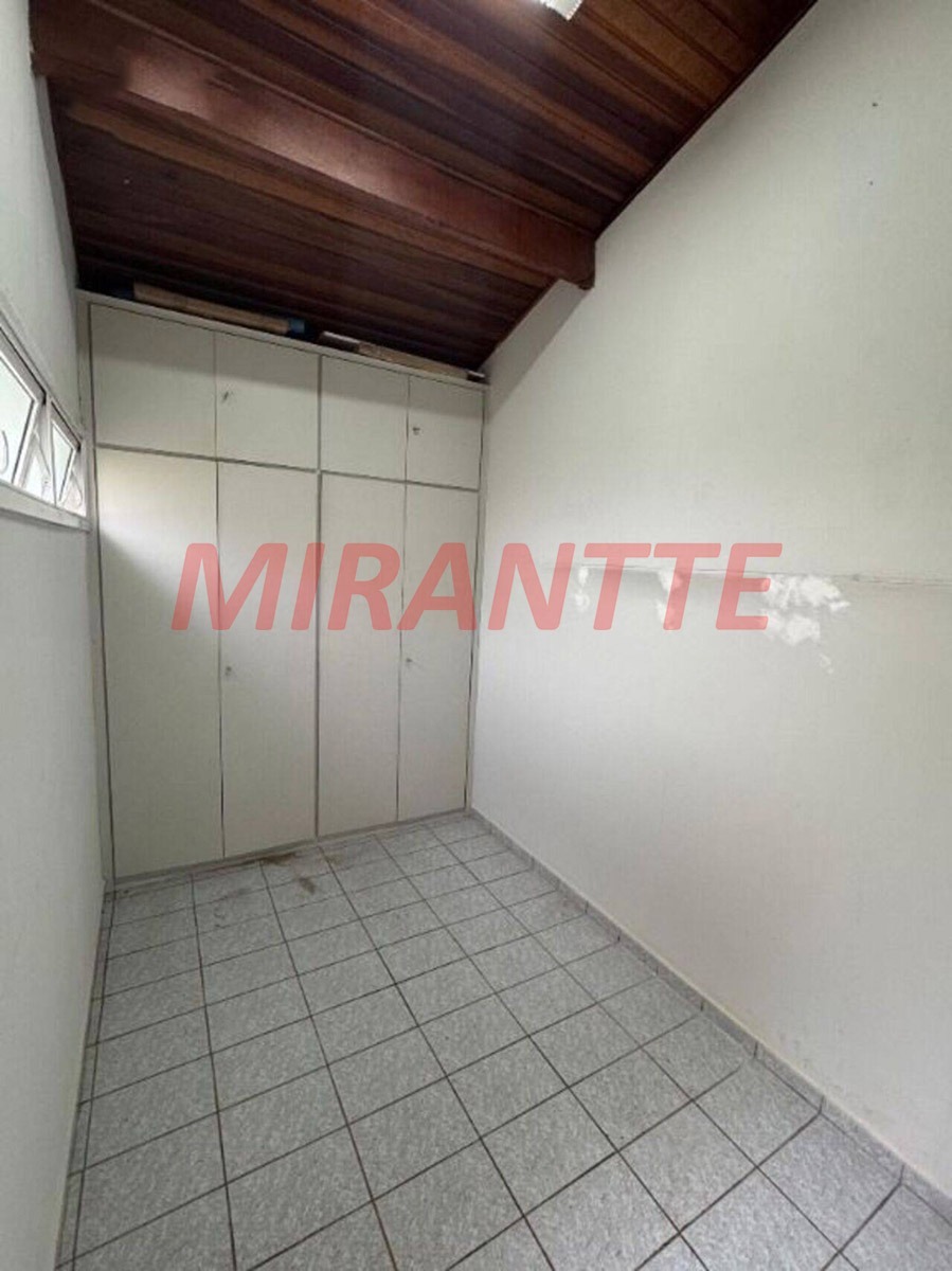 Cond. fechado de 500m² com 4 quartos em Condomínio Flamboyant