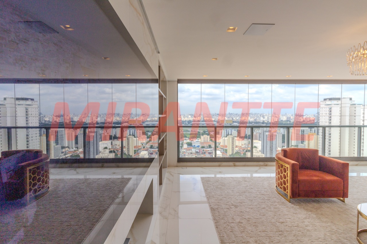 Cobertura de 270m² com 3 quartos em Santana