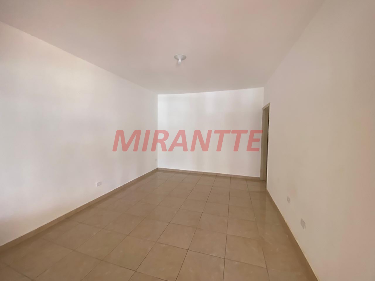 Casa terrea de 154m² com 3 quartos em Vila Serralheiro